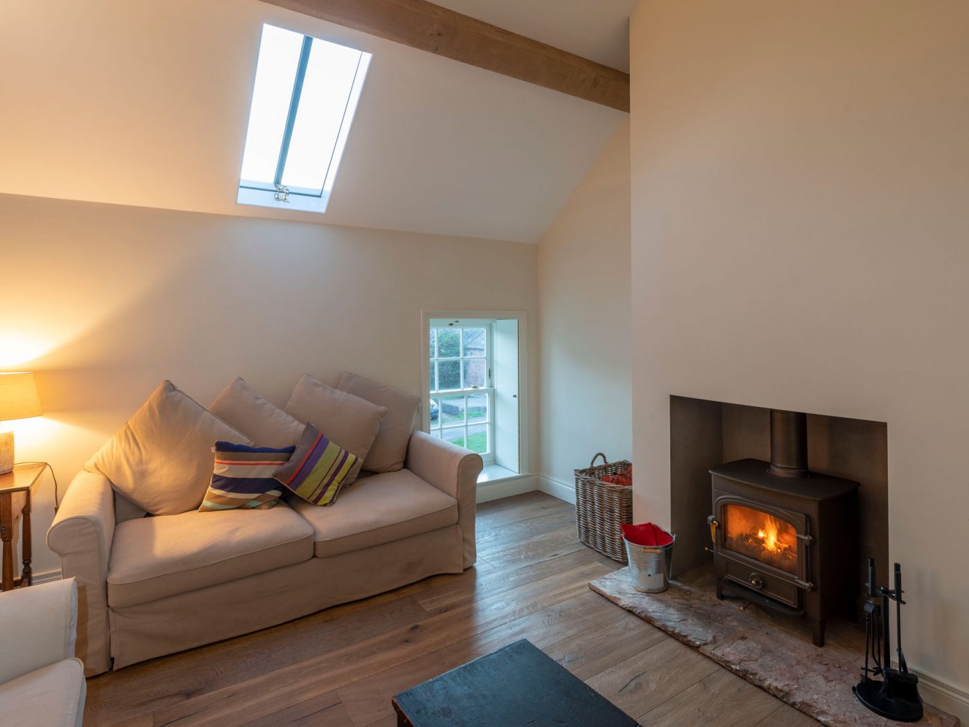 Blacksmiths cottage_HiddenRiverCabins Lounge