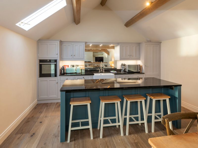 farriers-cottage_HiddenRiverCabins Kitchen