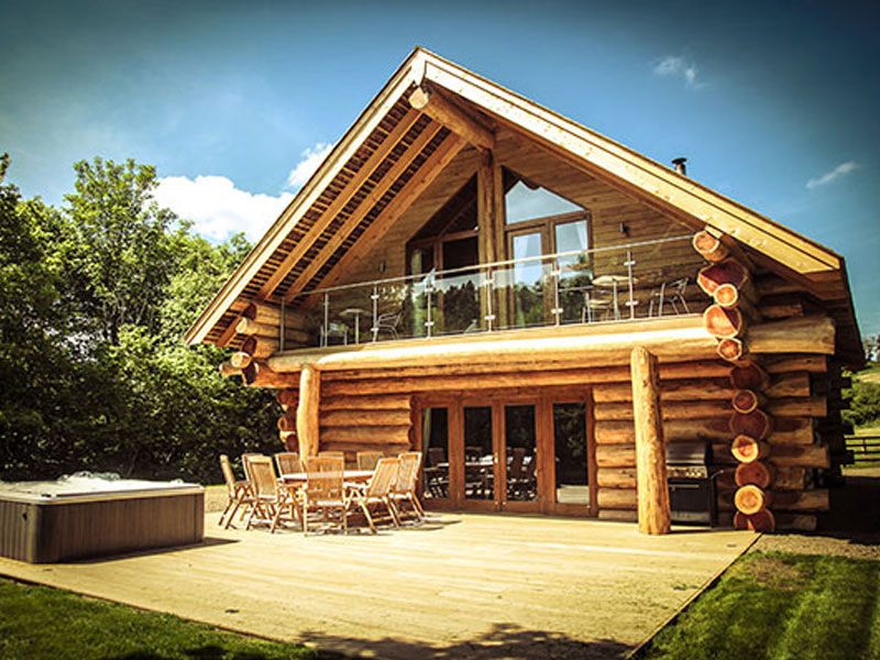 Bluebell-hot-tub-log-cabin_Hidden-River-Cabins